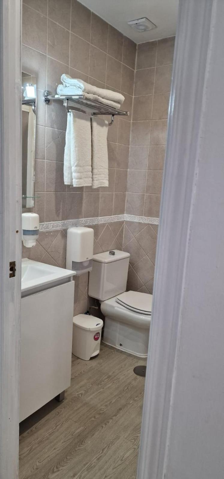Apartamentos Ana'S Cozy Inns Torremolinos Extérieur photo